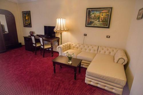 Magus Hotel