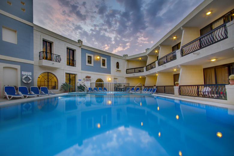 Hotel Pergola Club