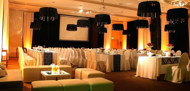 Hotel Maran Suites Y Towers