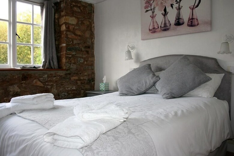 Hostal The Bark House