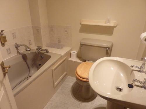 Hostal The Horseshoes Bed & Breakfast