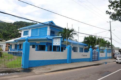 Hostal Le Chateau Bleu
