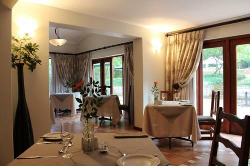 Lodge Whispering Pines Country Estate