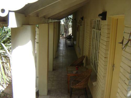 Hostal Ladybrand Guest House
