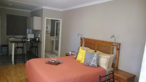 Hostal Ladybrand Guest House