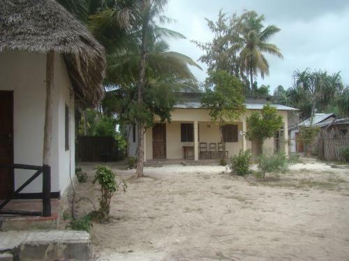 Bed & Breakfast Jambo Brother Room & Food