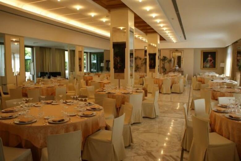 Hotel Solofra Palace