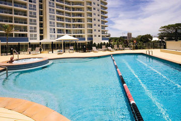 Hotel Outrigger Twin Towns Resort