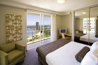 Hotel Outrigger Twin Towns Resort