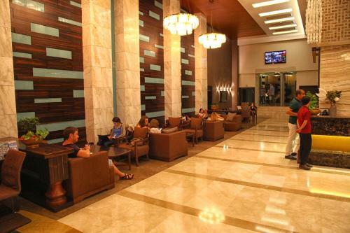 Hotel Queen's Park Le Jardin