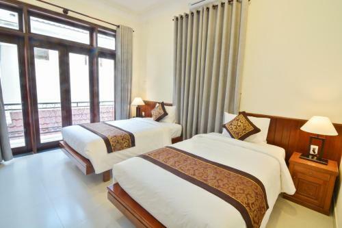 Hotel Redrose Villa