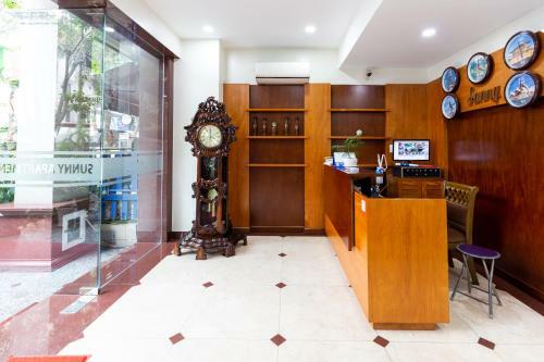 Sunny Hotel And Apartment