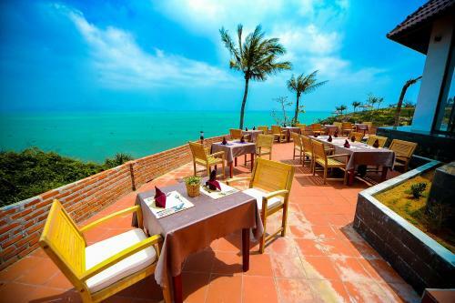 Hotel Aurora Villas And Resort