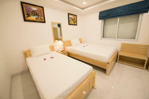 Ha Noi Holiday Center Hotel