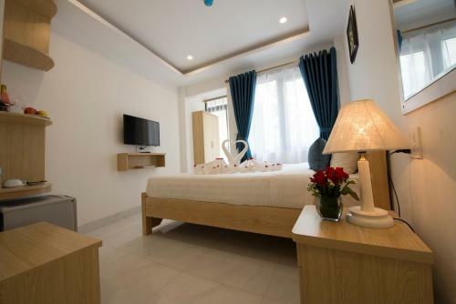 Ha Noi Holiday Center Hotel