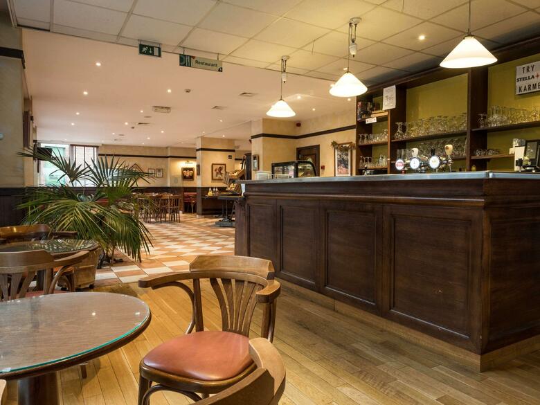 Hotel Ibis Mons Centre Gare