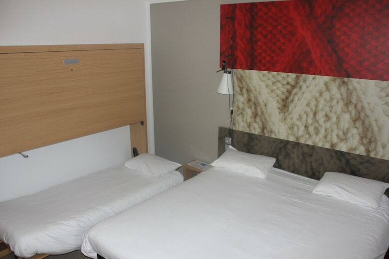 Hotel Ibis Mons Centre Gare