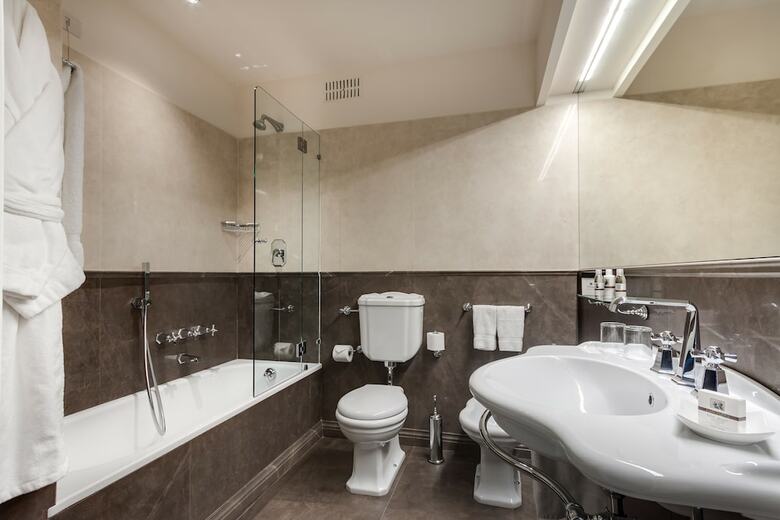 Plaza Hotel Lucchesi