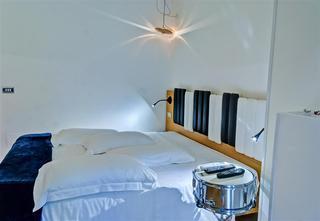 Hotel Franklin Feel The Sound