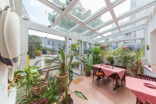 Hostal Haus Troja / Pension Katy
