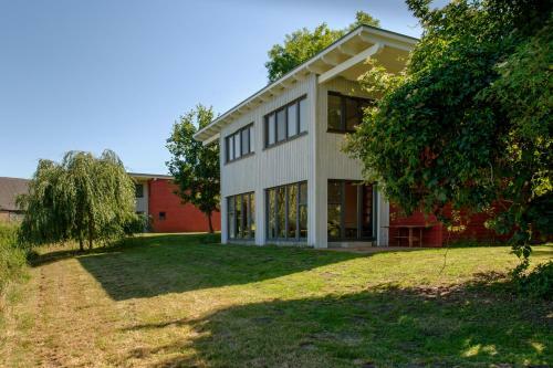 Basiskulturfabrik �ko-hotel