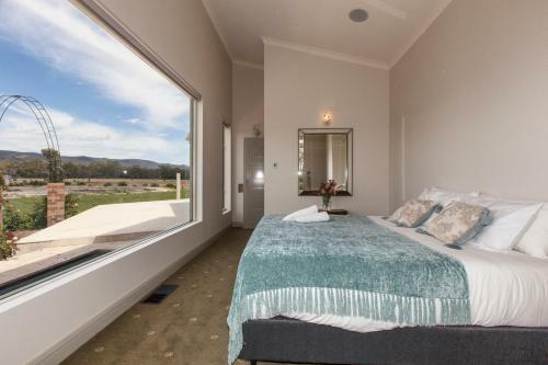 Lodge Aurora Manor Rooms