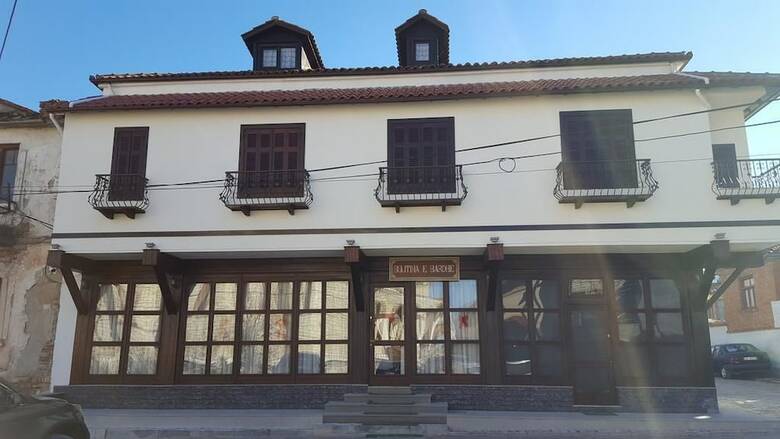 Hotel Bujtina E Bardhe