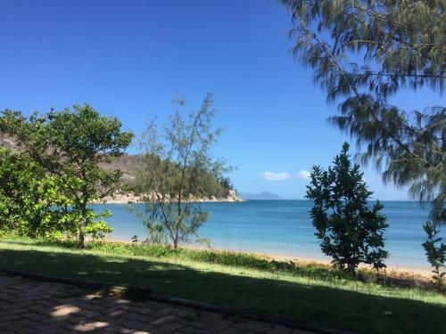 Shambhala Retreat Magnetic Island Cottages
