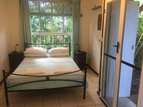 Shambhala Retreat Magnetic Island Cottages
