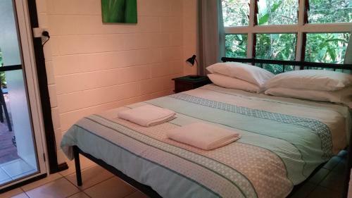 Shambhala Retreat Magnetic Island Cottages