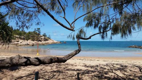 Shambhala Retreat Magnetic Island Cottages