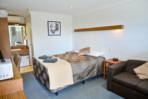 Byer Fountain Motor Inn