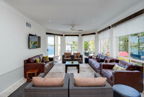 Broadbeach Waterfront Holiday House