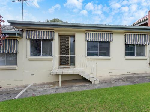 Apartamentos Albury Suites - Parkway Lane