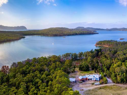 Bruny Lodge