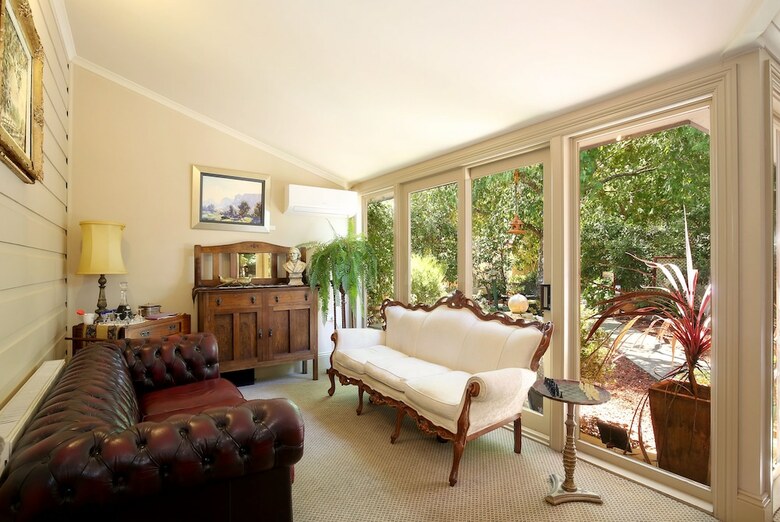 Bed & Breakfast Lurline House