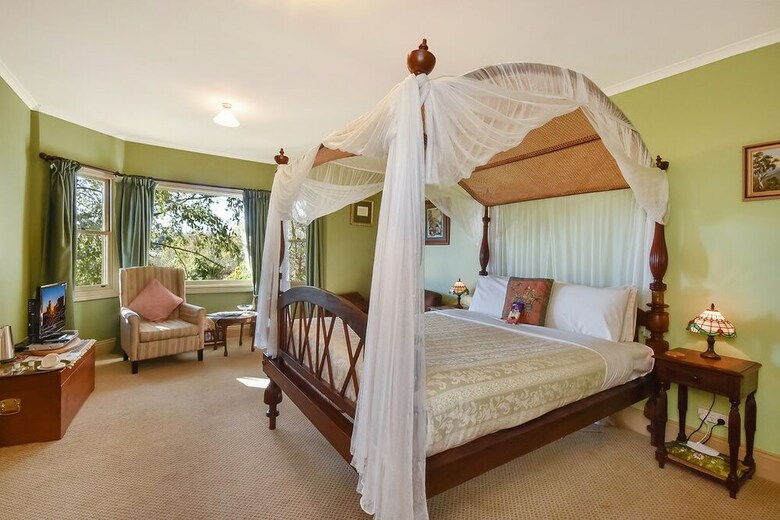 Bed & Breakfast Lurline House