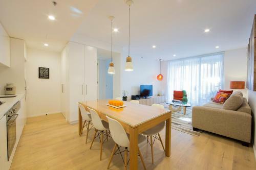 Darlinghurst Fully Self Contained Modern 1 Bed Apartment (803pel)