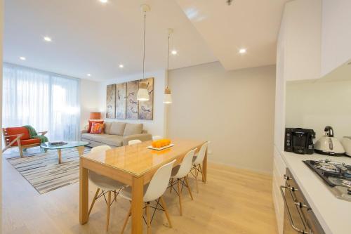 Darlinghurst Fully Self Contained Modern 1 Bed Apartment (803pel)