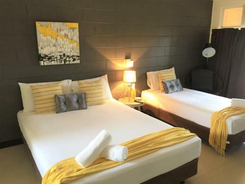 Hotel Cardwell At The Beach