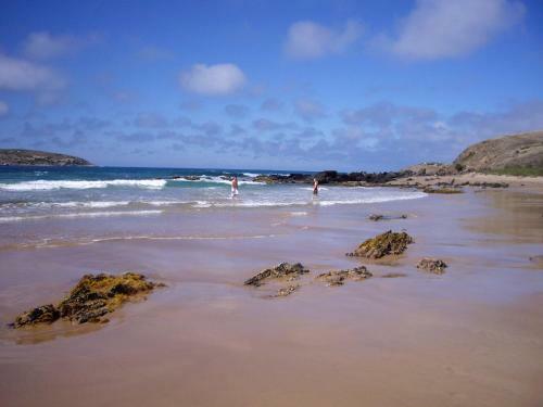 Hostal Yelki By The Sea B&B