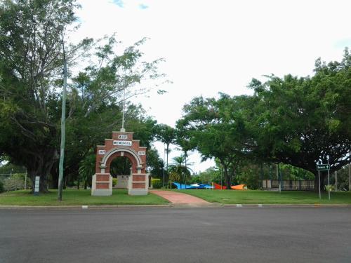 Tropical City Motor Inn