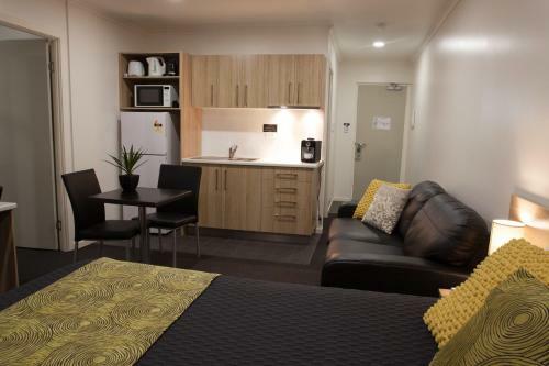 Abode37 Motel Emerald