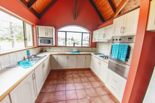 Yot Spot Apartments