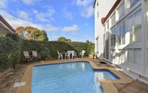 Smugglers Inn Apartments