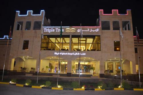 Hotel Bluesands Triple Tree