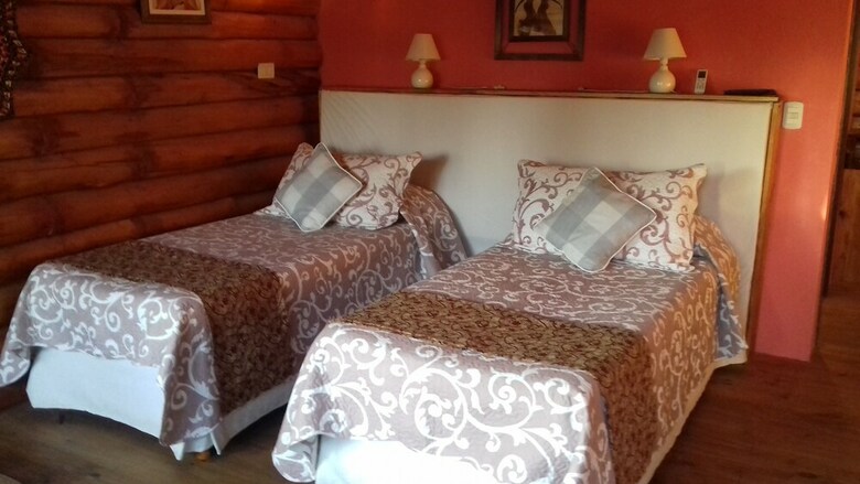 Hotel Pualy Resort & Spa, Escobar