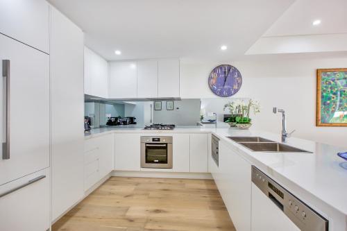Balmain Rozelle Luxury 2 Bed Self Contained Apartment (105lil)