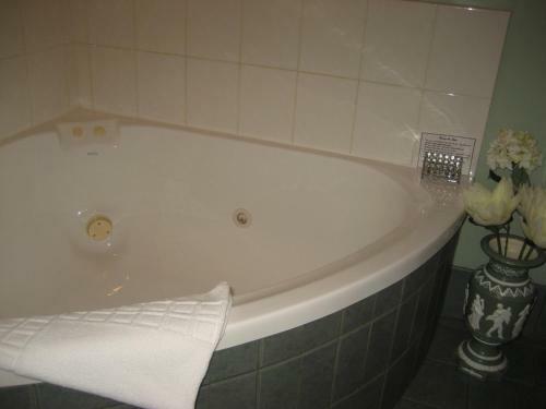 Aldgate Lodge Bed & Breakfast