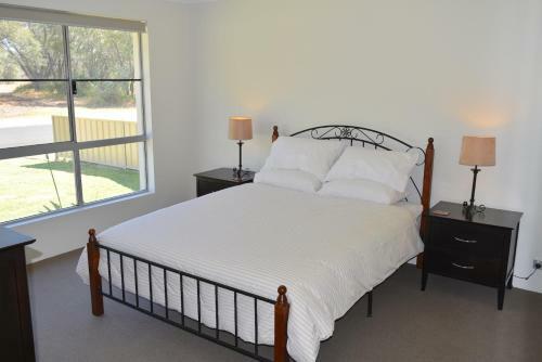 Beachwood House - Broadwater